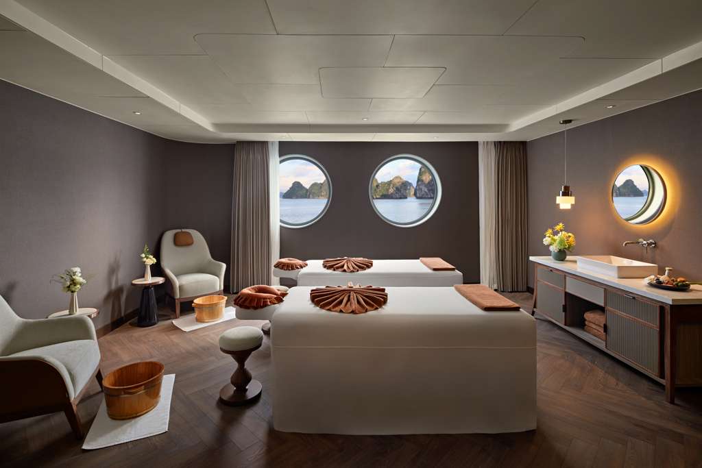 Ultimate Cruise Oasis Experience